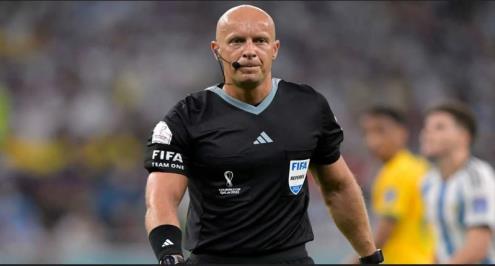 "لم أؤيد أي حزب سياسي".. حكم نهائي دوري الأبطال يكسر صمته